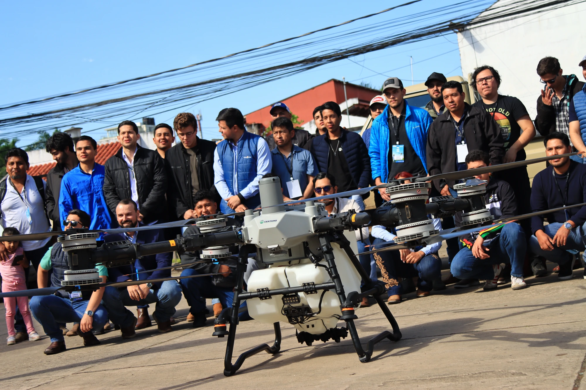 Presentación de CERTERO con respaldo DJI Agriculture en jornada de campo